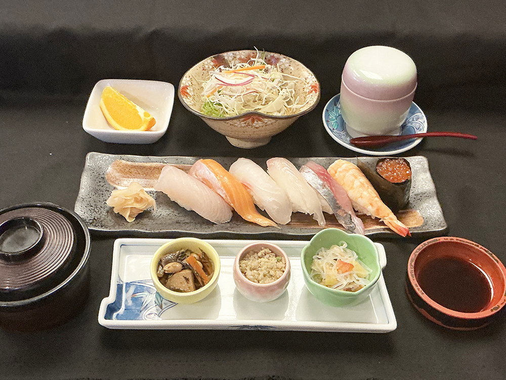 にぎり定食 2,200円（税込）